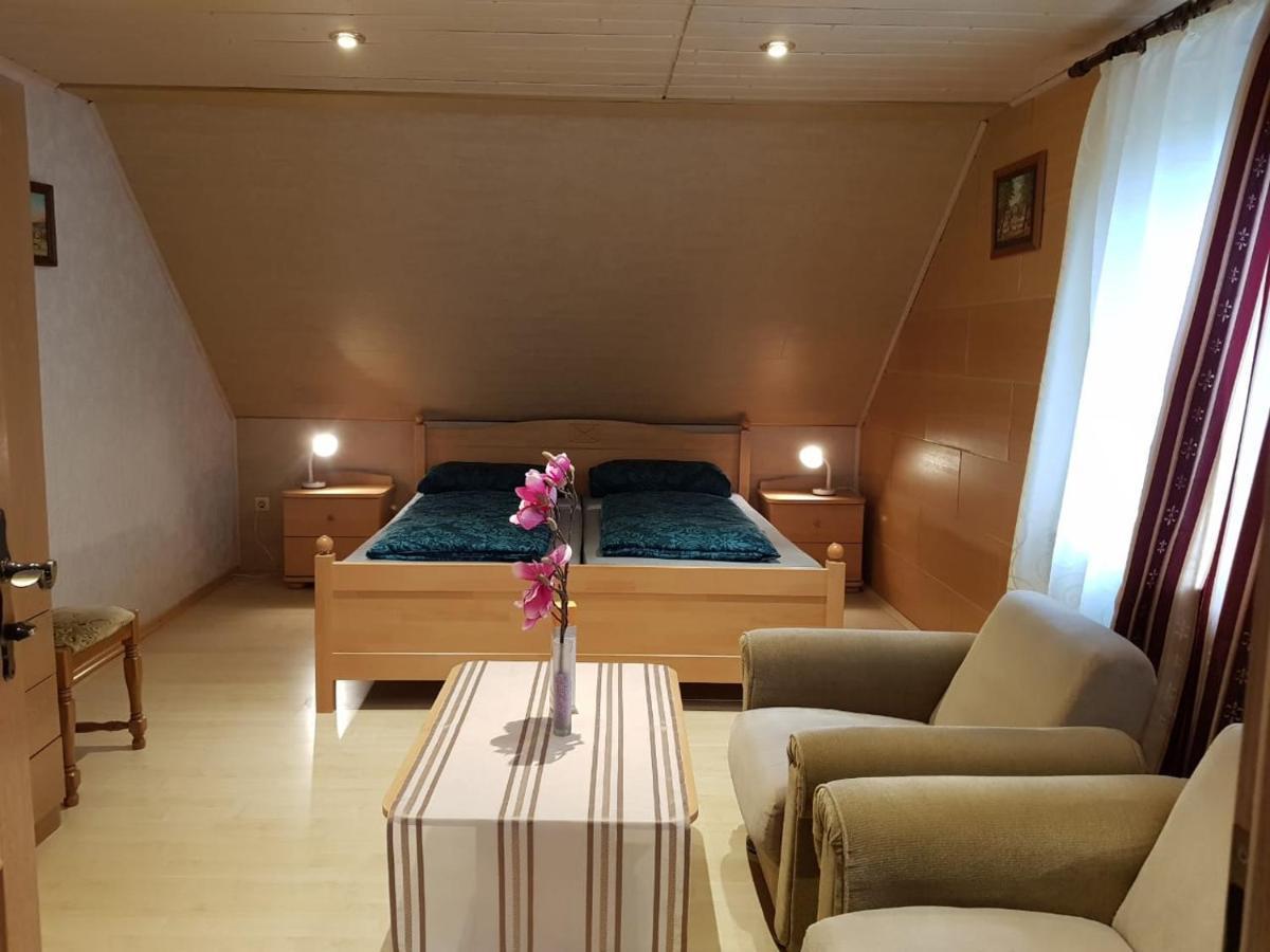 Le Delizie Siciliane Hotel Oelsnitz  Buitenkant foto