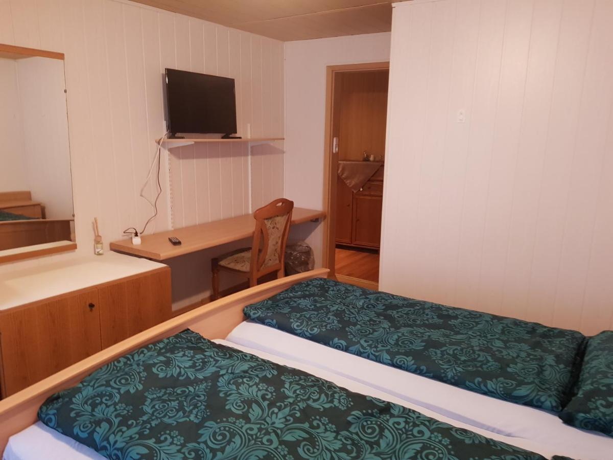 Le Delizie Siciliane Hotel Oelsnitz  Buitenkant foto